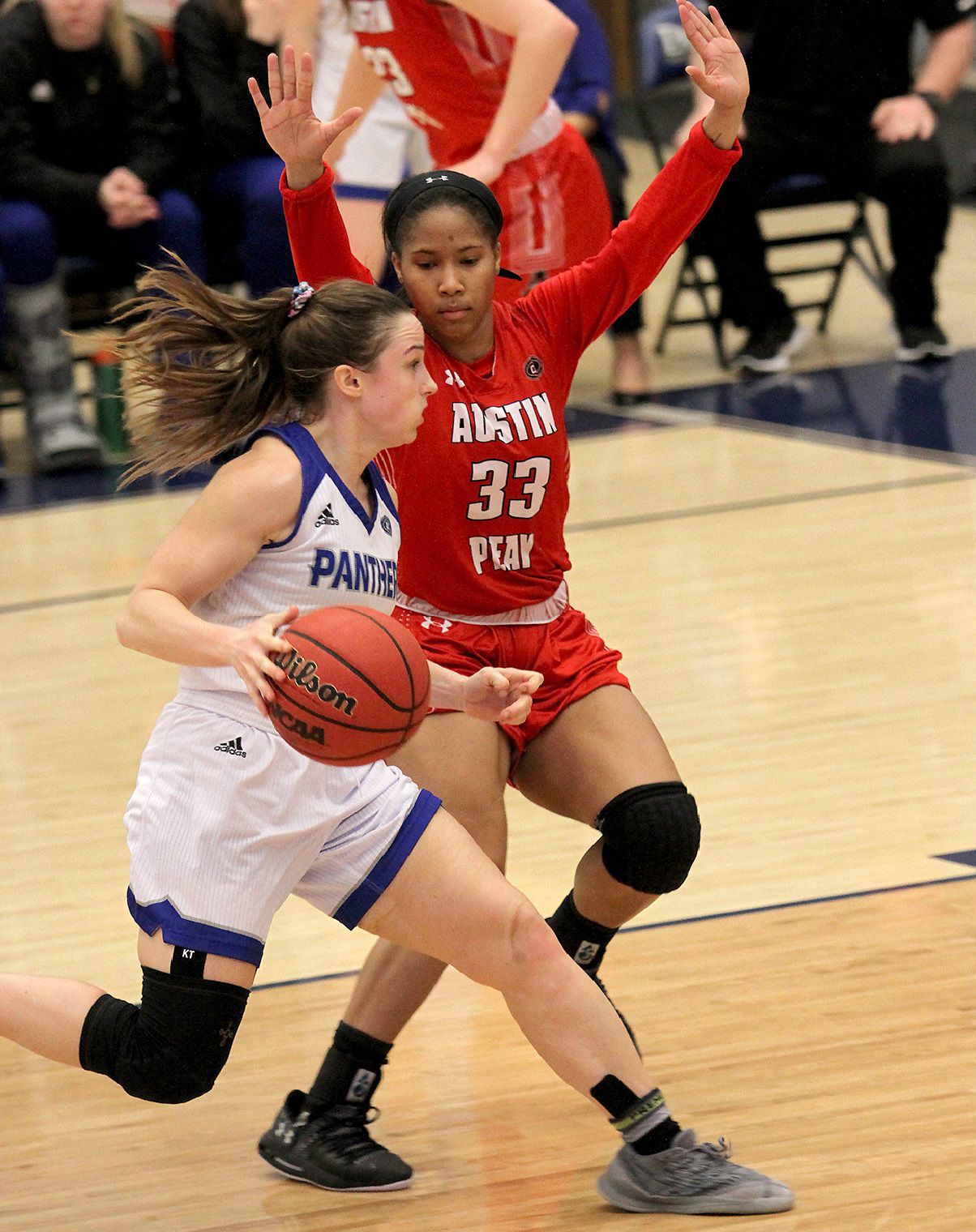 EIU Women's Basketball -- Grace Lennox